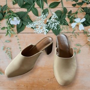 Universal Thread Bone White Avianna Heeled Mules
